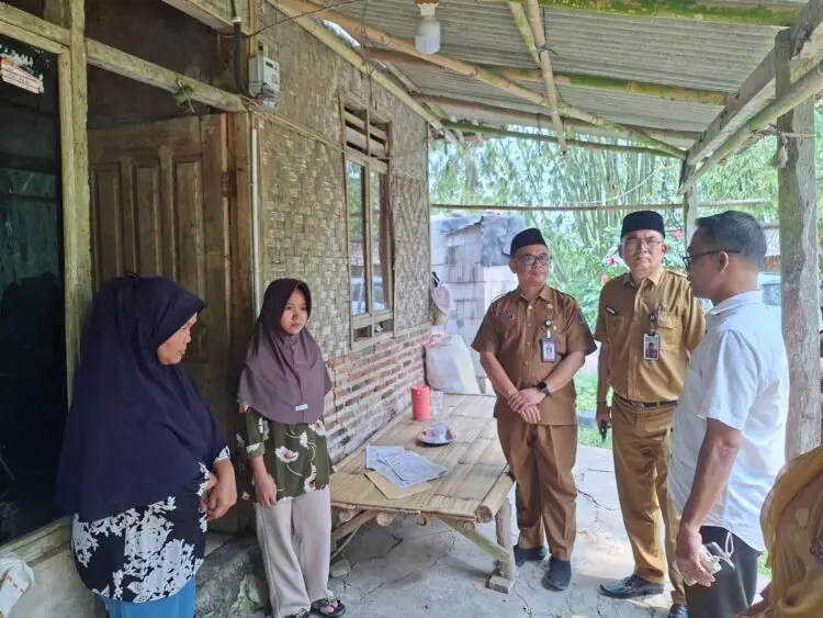 Warga Cikeusal Sulit Masuk SR, Pemkab Serang Turun Tangan