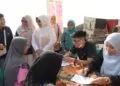 PELAKSANAAN CKG - Ratusan warga Desa Kaduengang, Kecamatan Cadasari, Kabupaten Pandeglang, antusias mengikuti program Cek Kesehatan Gratis (CKG) yang digelar oleh Dinas Kesehatan Kabupaten Pandeglang, berkolaborasi dengan Dinas Kesehatan Provinsi Banten, Jumat (24/7/2026). (ISTIMEWA)