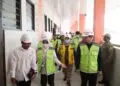 PENINJAUAN - Bupati Pandeglang Raden Dewi Setiani beserta para pihak terkait, mengunjungi Sekolah Rakyat, menjelang pelaksanaan MPLS. (ISTIMEWA)
