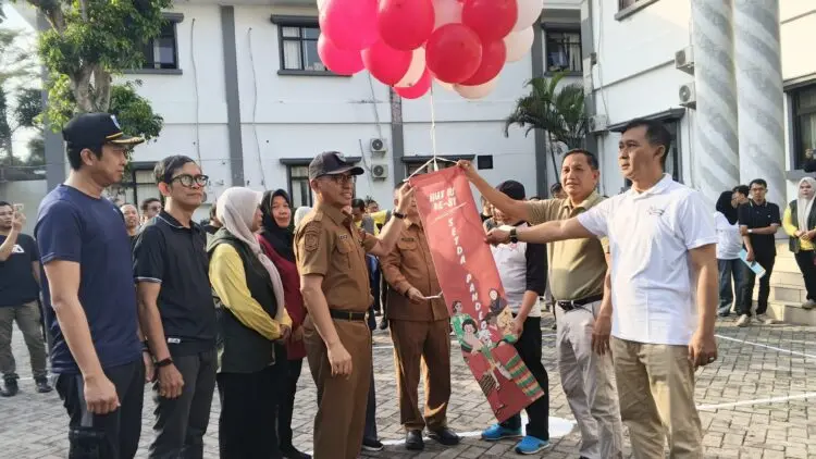 Memeriahkan HUT RI Ke-81 Di Lingkungan Setda Pandeglang Dengan Berbagai Perlombaan