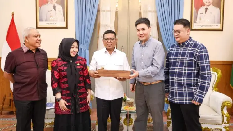 Perusahaan Teknologi Asal Cina Tertarik Membangun Data Center AI Di Banten