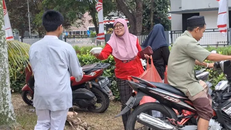 Rakyat Memberi Tebar Kepedulian di Kawasan PPI Curug Tangerang