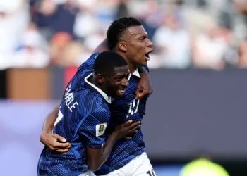 Mbappe-Olise Mudahkan Les Bleus