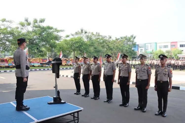 100 Personel Polres Metro Tangerang Kota Naik Pangkat