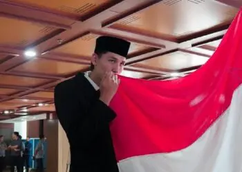 Mitchell Baker Resmi Jadi WNI