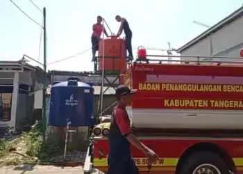 85 KK Warga Cirarab Alami Krisis Air Bersih, BPBD Kabupaten Tangerang Salurkan Bantuan