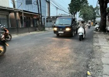 Akhirnya, Jalan Iskandar Muda Neglasari Kota Tangerang Diperbaiki
