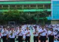 Siswa dan siswi SMK Pustek usai melakukan ikrar janji deklarasi dan komitmen bersama. (ISTIMEWA)