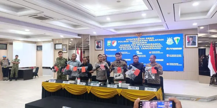 Prajurit TNI AD Tewas Usai Rebutan Sate Taichan di Gading Serpong, Polisi Ungkap Kronologi dan Tetapkan 7 Tersangka