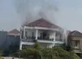Rumah Mewah di Kawasan Moderland Kota Tangerang Kebakaran