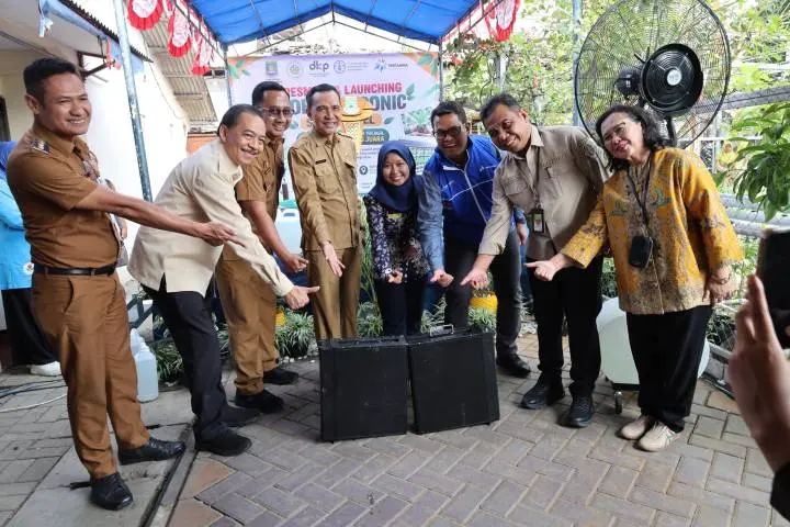 KWT Diskorda Kota Tangerang Kembangkan Eco-Hydroponics Smart