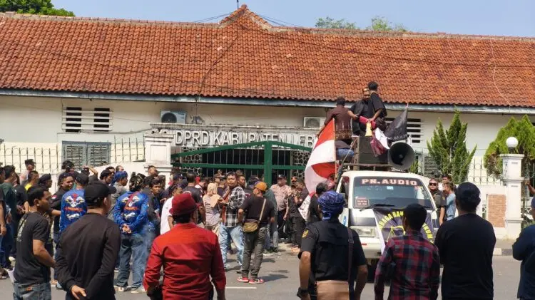Massa Tuntut Kasus Penculik Aktivis Lebak Diusut Tuntas