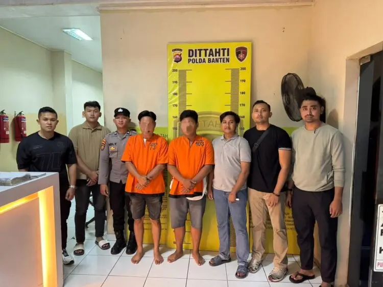 Dua tersangka kasus kekerasan di muka umum dan penghasutan ditahan Polda Banten. (ISTIMEWA)