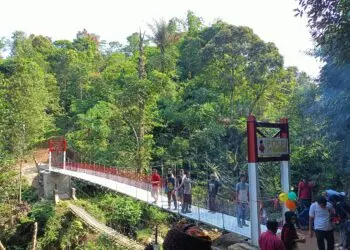 Polri-Apdesi Bangun 42 Jembatan Gantung di Lebak