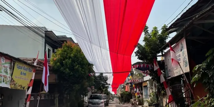 Bendera 400 Meter di Poris Plawad Utara Jadi "Destinasi Wisata" Dadakan