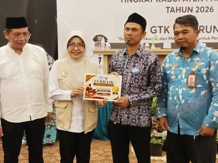 Seluruh Guru di Pandeglang Di Dorong Terus Berinovasi Tingkatkan Mutu Pendidikan