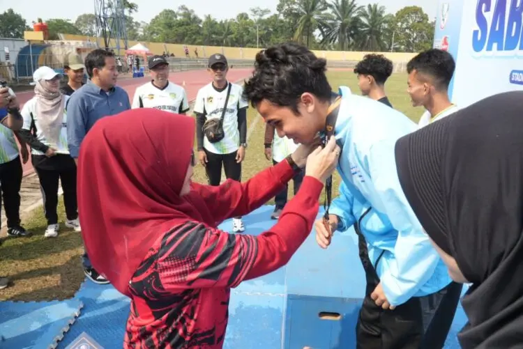 Bupati Dewi: Atlet Harus Berlatih Secara Berkala, Agar Memiliki Karakter Juara