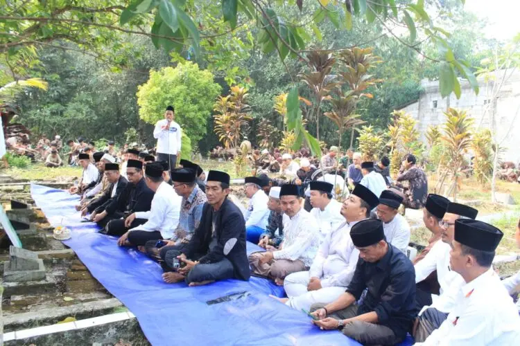Mengenang Jejak Sejarah Camat Cikeusal Pertama Sebagai Tokoh Teladan Masyarakat