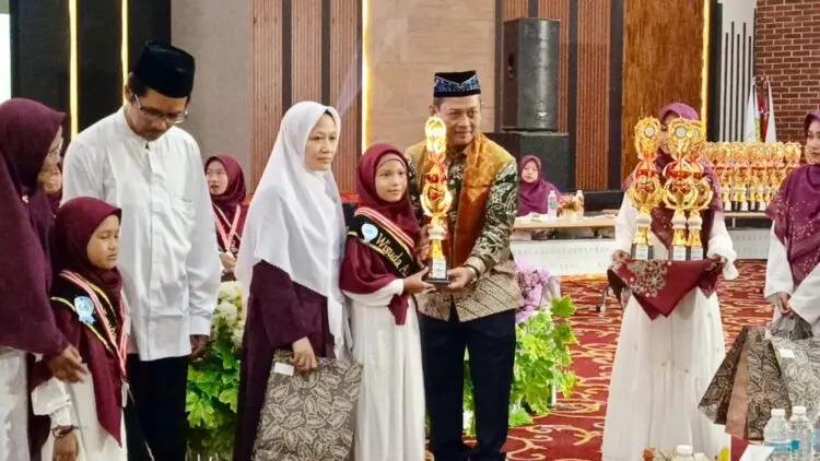 Hadiri Khotmul Quran, Wabup Serang Ingatkan Soal Penguatan Pendidikan Karakter