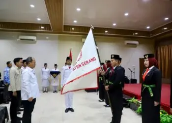 PELANTIKAN -- Duta Pancasila Paskibraka Indonesia (DPPI) Kabupaten Serang, masa bakti 2026-2030, dilantik oleh Wabup Serang Muhammad Najib Hamas. (ISTIMEWA)