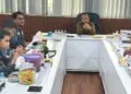 AUDIENSI : BEM Nusantara melakukan audiensi dengan Sekretaris DPRD Banten Subhan Setiabudhi (tengah) di ruang Sekretaris DPRD Banten. (ADIB FAHRI/SATELITNEWS.COM)