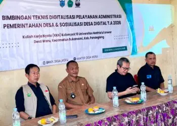 BIMTEK - KKN Unma Banten bekerjasama dengan Diskominfosantik Kabupaten Pandeglang, memberikan bimbingan teknis kepada aparatur Desa Weru, Kecamatan Sukaresmi, untuk lebih mengembangkan digitalisasi. (ISTIMEWA)