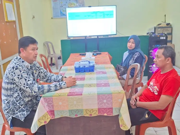 Kunjungan Sekda Zaldi Dimanfaatkan Camat Baros untuk "Curhat" Berbagai Persoalan