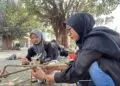 SOSIALISASI - Ketua FPTK Banten Nurwarta Wiguna, menyosialisasikan tentang terumbu karang. (ISTIMEWA)