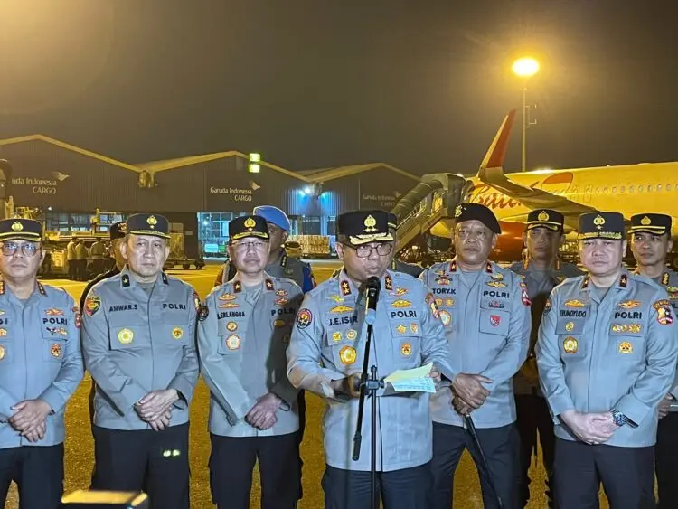 Tangani Gempa 7,7 di NTT, 137 Personel Polri Diberangkatkan dari Bandara Soetta