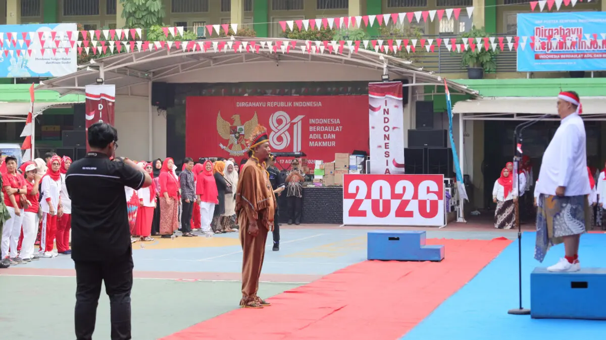 Euforia Warga Pondok Jagung Meriahkan HUT Kemerdekaan Republik Indonesia Ke-81 Dengan Upacara Bendera Euforia Warga Pondok Jagung Meriahkan HUT Kemerdekaan Republik Indonesia Ke-81 Dengan Upacara Bendera