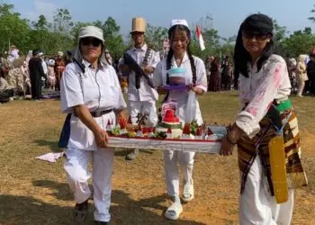 HUT KEMERDEKAAN RI - Lomba hias tumpeng, menjadi salah satu daya tarik masyarakat Desa Cibodas, Kecamatan Banjar, Kabupaten Pandeglang, dalam memperingati HUT Ke-81 Kemerdekaan RI, Senin (17/8/2026). (ISTIMEWA)