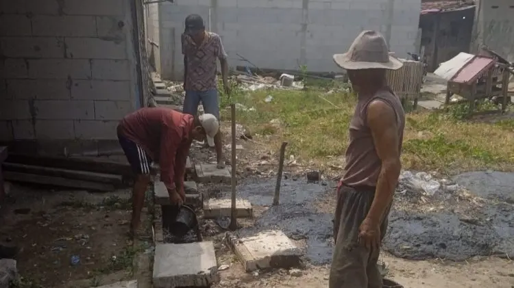 HUT RI ke-81, Warga Alang Besar Desa Kebon Cau Tangerang Bersihkan Lingkungan