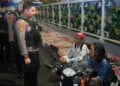 PATROLI GABUNGAN : Personel gabungan melakukan patroli di beberapa titik di Kota Serang. (ISTIMEWA)