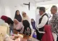 BAZAR SEMBAKO MURAH -- BAZNAS Kabupaten Pandeglang dan Baznas Provinsi Banten, bekerjasama dengan OJK Banten, menggelar kegiatan Bazar Sembako Murah di Kabupaten Pandeglang. (ISTIMEWA)