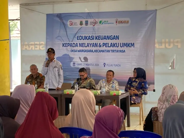 EDUKASI - Kegiatan edukasi keuangan bagi masyarakat nelayan di Pulau Tunda, Desa Wargasara, Kecamatan Tirtayasa, Kabupaten Serang, Kamis (27/8/2026). (ISTIMEWA)