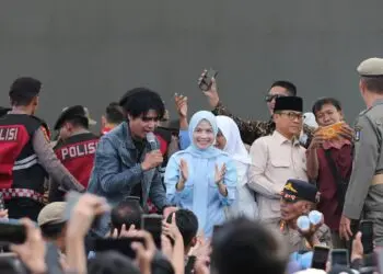 KICK OFF -- Menteri Desa dan Pembangunan Daerah Tertinggal (Mendes PDT) RI Yandri Susanto, menyelenggarakan Kick Off Festival Duta Desa Gen Z 2026, di Alun-alun Kecamatan Kramatwatu, Kabupaten Serang, Sabtu (29/8/2026). (ISTIMEWA)