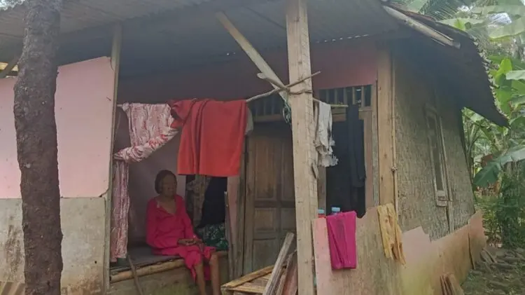 TIDAK LAYAK : Salah satu rumah warga di Kabupaten Pandeglang, dalam kondisi tidak layak huni. (ISTIMEWA)