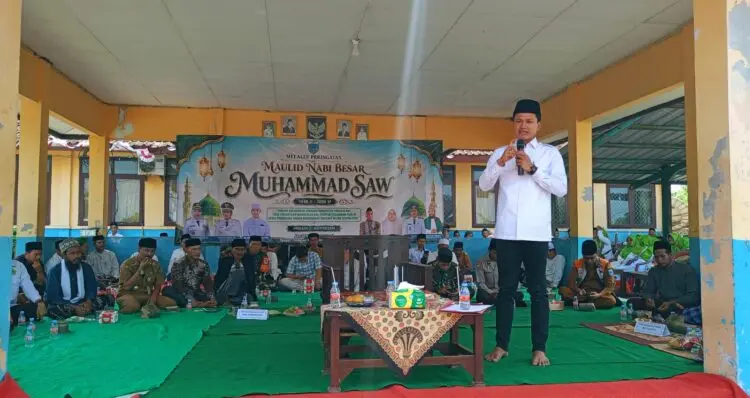 MAULID NABI -- Wabup Pandeglang Iing Andri Supriadi, menghadiri acara peringatan Maulid Nabi Muhammad SAW. (ISTIMEWA)