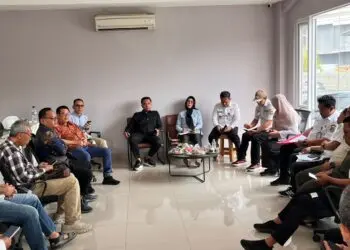 Warga Citra Raya Resah Bau Menyengat, DPRD Inspeksi Pabrik Oli Bekas