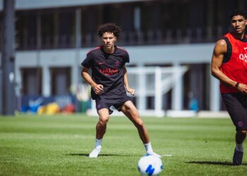 PSG vs Aston Villa, Berburu Tahta Eropa