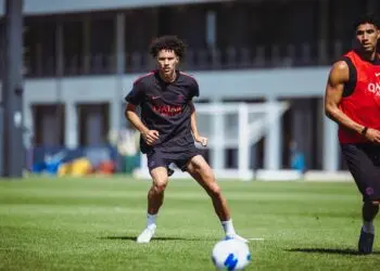 PSG vs Aston Villa, Berburu Tahta Eropa