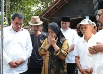 Roboh Diterjang Angin Puting Beliung, Rumah Warga Pakuhaji Dibangun Kembali