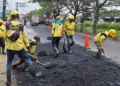 Lubang di Jalan Raya Cadas Periuk Selesai Ditambal