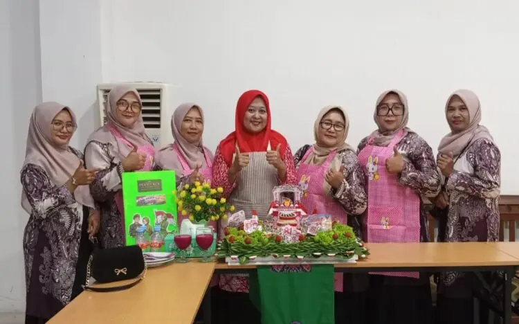 Persit Panongan Tangerang Semarakkan HUT RI dengan Lomba Tumpeng Merah Putih