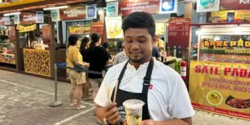 Bukan Cendol Biasa, Cindua Winata Punya Dua Jenis Cendol dan Ampiang Ketan dari Payakumbuh