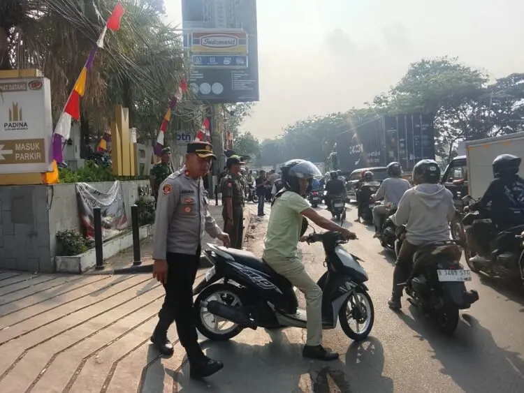 Pelajar Mau Demo ke DPR Dicegat Polisi di Batuceper, Puluhan Truk dan Motor Diperiksa