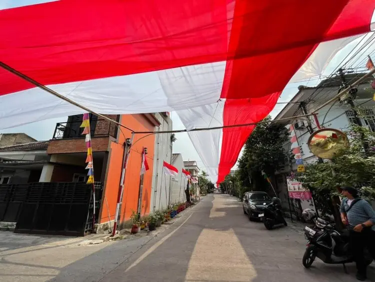 Viral, Warga Poris Plawad Utara Kota Tangerang Pasang Bendera 400 Meter