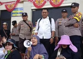 Ratusan Massa Gelar Aksi dalam Sidang Kasus Penistaan Agam di PN Rangkasbitung