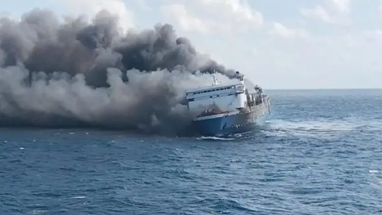 KMP Mutiara Sentosa II Terbakar di Perairan Sumenep, 5 Orang Tewas