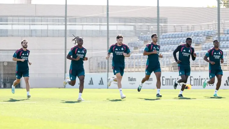 Elche vs Real Madrid, Misi Kuasai Puncak
